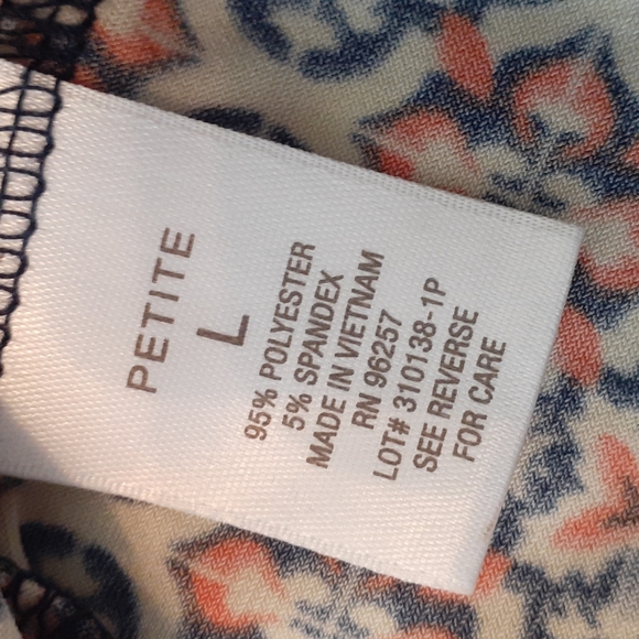 Roz and Ali Large P colorful abstract keyhole front roll up sleeves Tunic - Picture 7 of 7